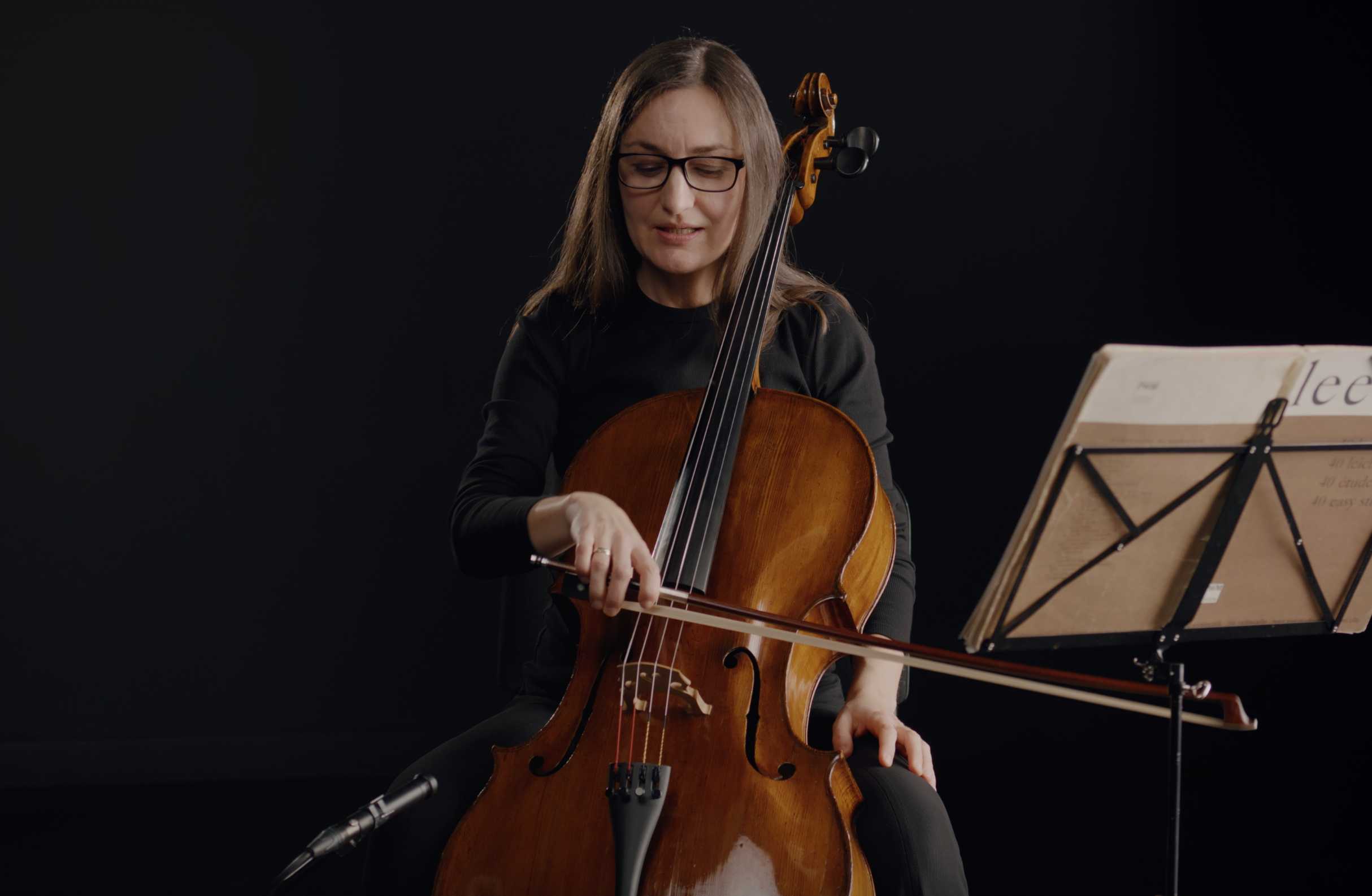 Pakiet wiolonczelowy. Ewa Groblewska o mocnych podstawach gry na wiolonczeli.