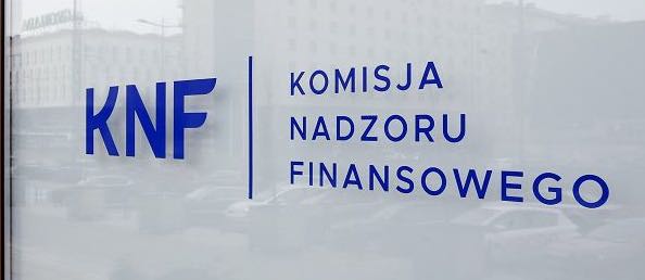 Test z egzaminu brokerskiego z dnia 11. lutego 2025 r. z zaznaczonymi prawidłowymi odpowiedziami