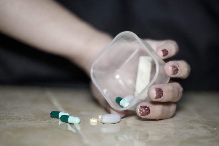 Psychoprofilaktyka i profilaktyka społeczna w zakresie problematyki HIV AIDS i narkomanii oraz uzależnień behawioralnych
