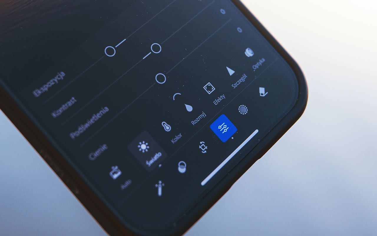 Lightroom Mobile w pigułce - mini kurs obróbki zdjęć na telefonie